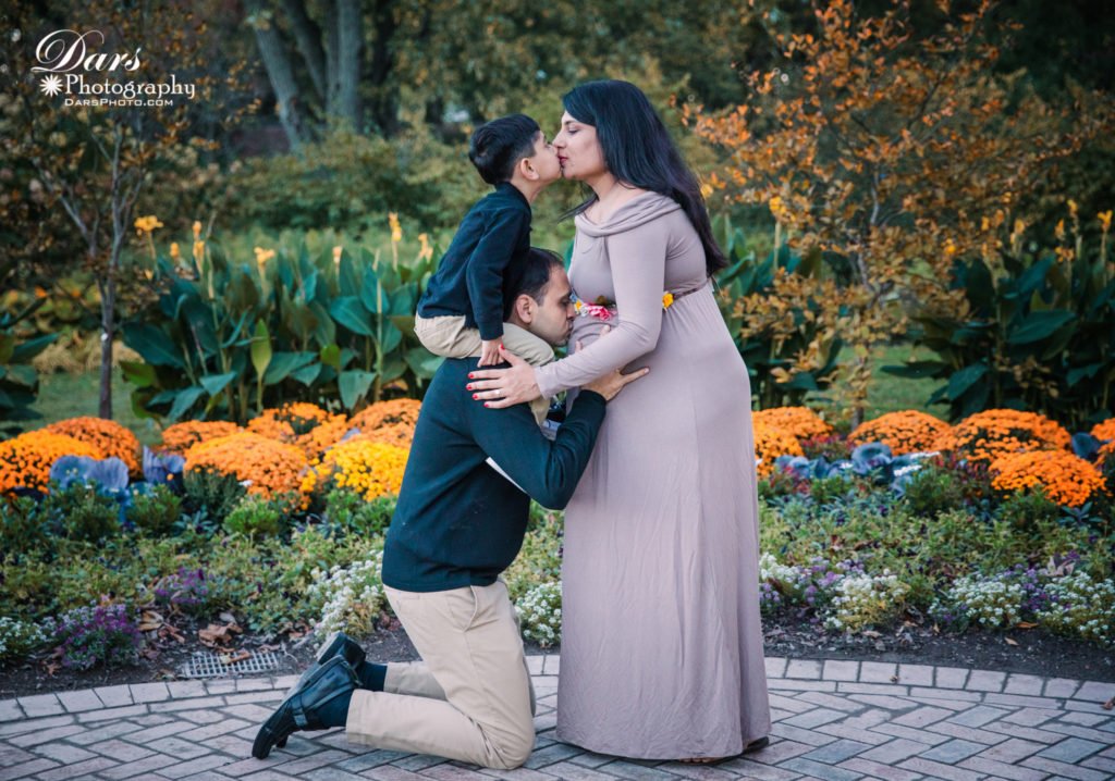 Maternity Photo Session by DARS Photography Chicago Wedding Photographer DarsPhotoDotCom