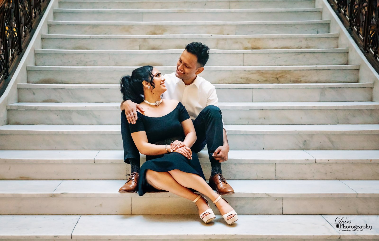 PRE-WEDDING PHOTOSHOOT POSES