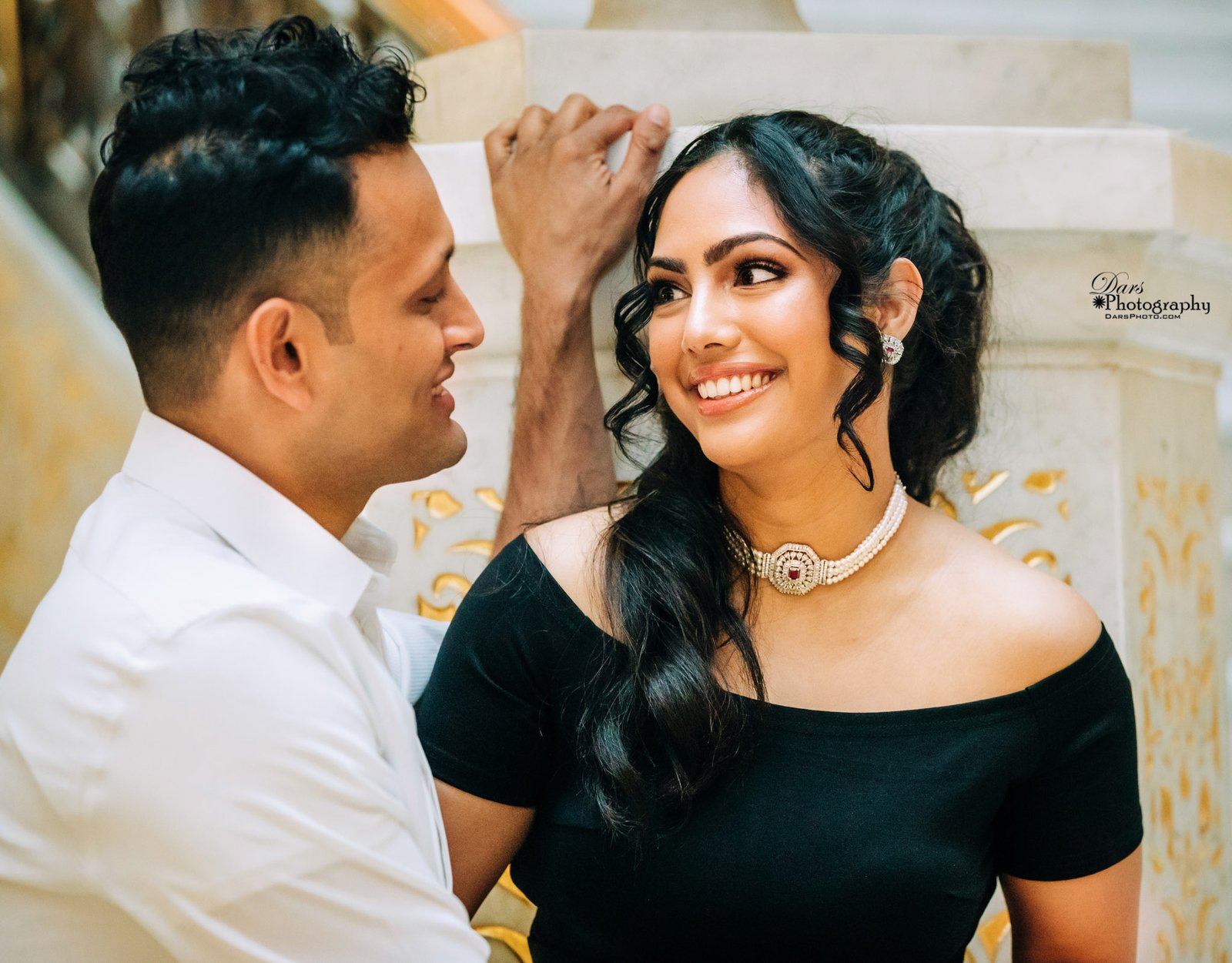 PRE-WEDDING PHOTOSHOOT POSES