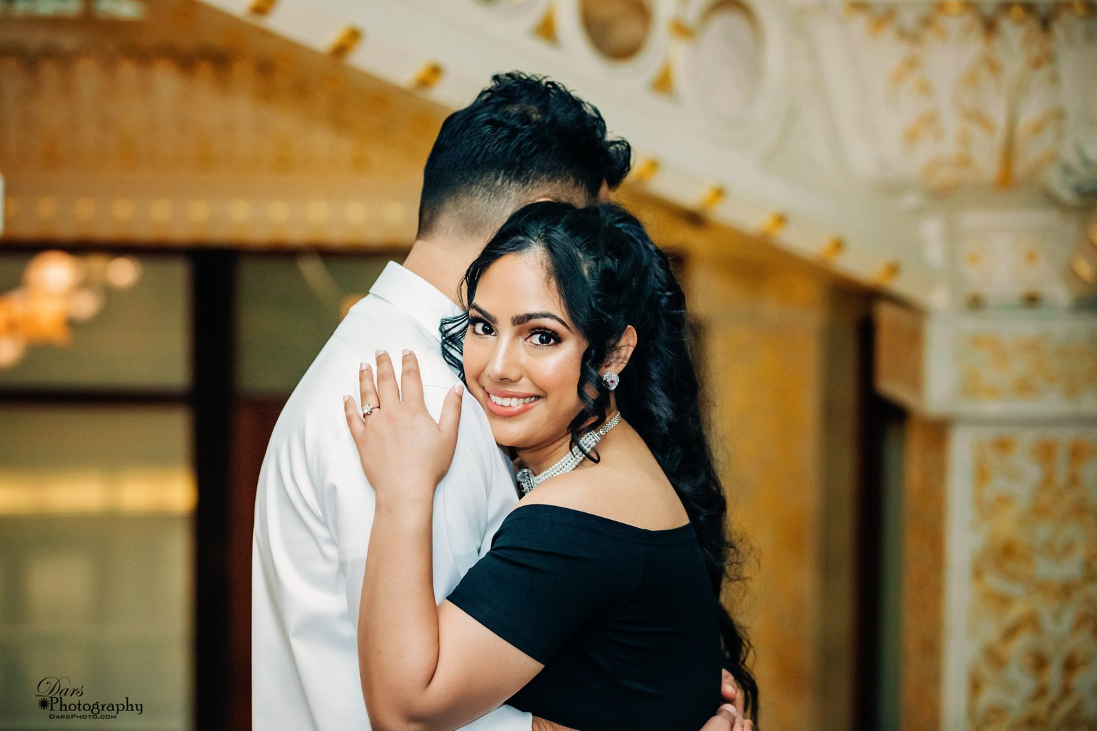 PRE-WEDDING PHOTOSHOOT POSES